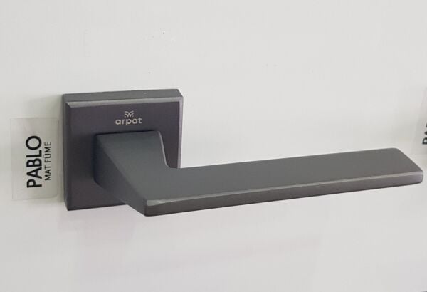 ARPAT PABLO MAT FÜME İTALYAN KARE ROZETLİ ALÜMİNYUM
